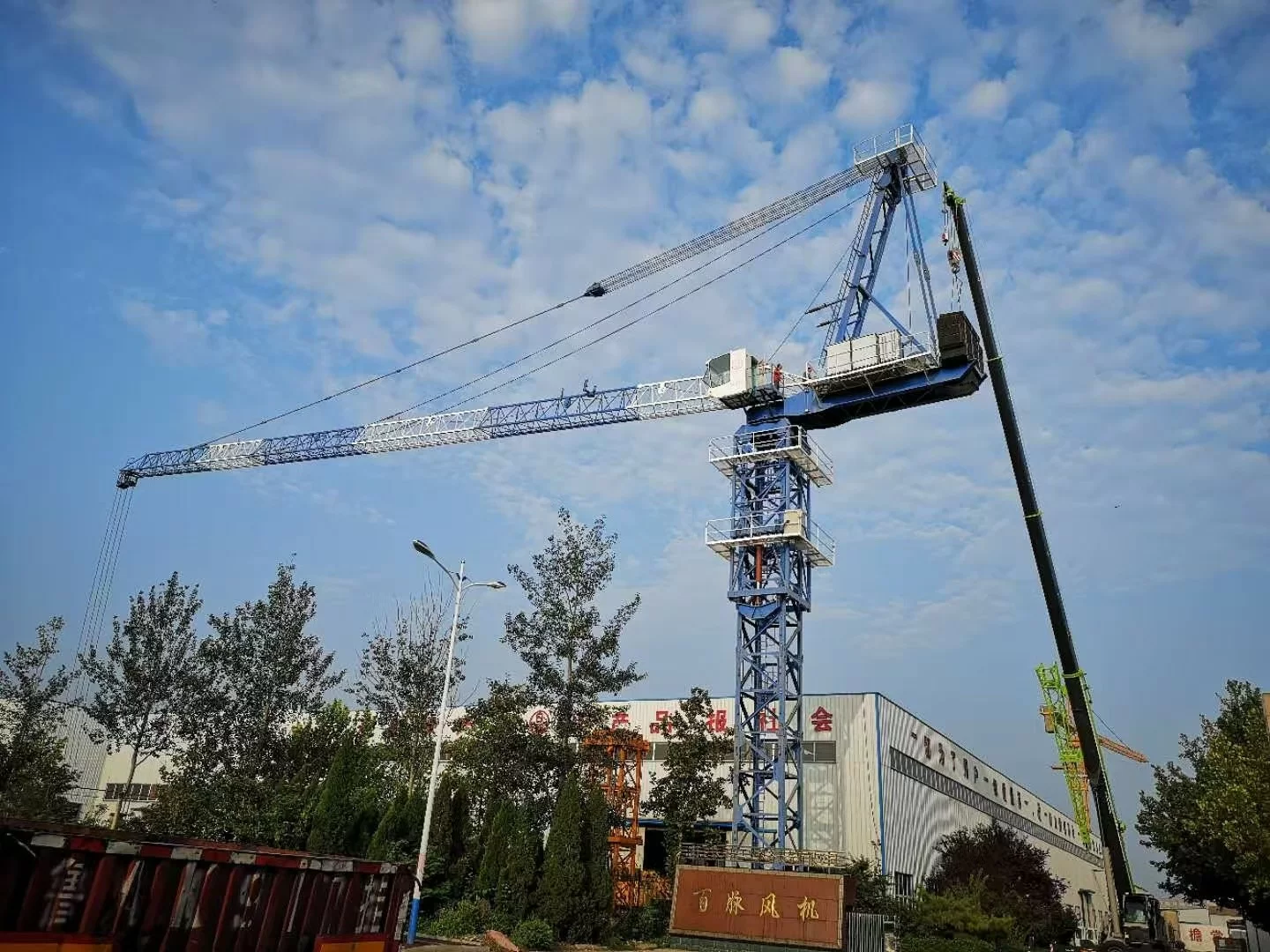 QTD4020-6t luffing jib tower crane